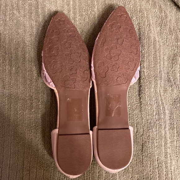 NEW Shoedazzle Pink Lacy Flats - Picture 5 of 6